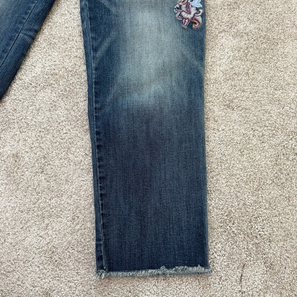 WHBM Straight Crop Jeans Size 10 Denim Floral Embroidered Cropped Raw Edge NWT - Picture 10 of 13